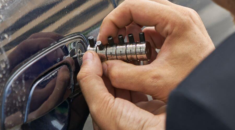 Professional New roof installation in Newington, CT